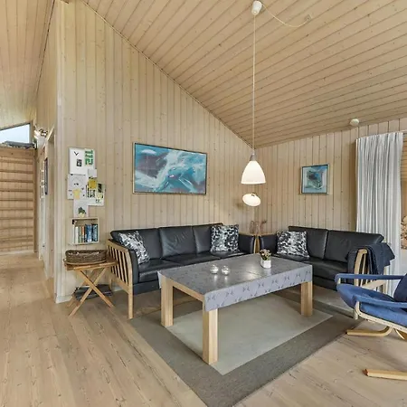 2 Bedroom Amazing In Ferienhaus