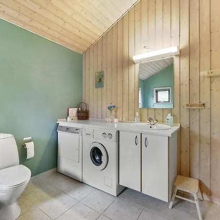 2 Bedroom Amazing In Ferienhaus